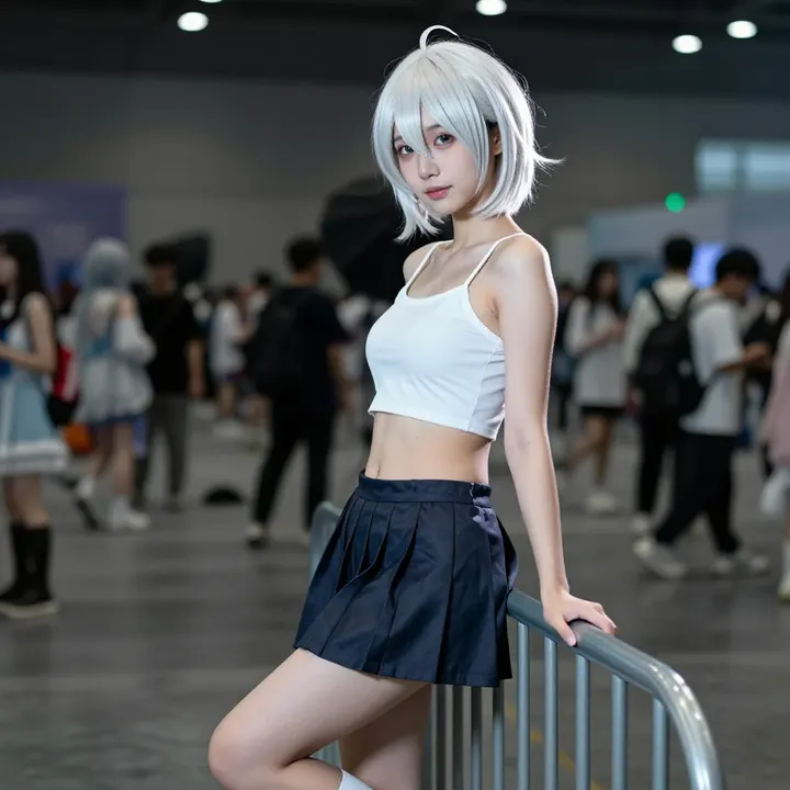 银发少女的校园日常主题图片 0895，杰作，最佳画质，极致细节，照片级写实 , 日系清新写真风格